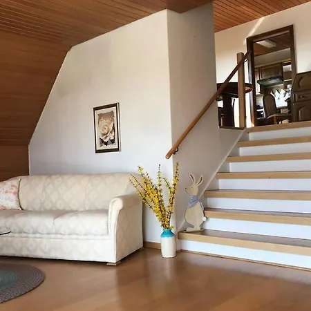 Auf Dem Land Und Trotzdem Stadtnah. Apartment